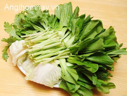 Lẩu cá Tầm ăn rau gì?