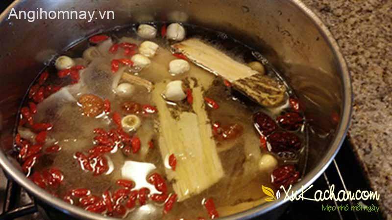 Nấu nước người sử dụng ăn lẩu gà ninh thuốc sắc - Công thức thực hiện lẩu gà dung dịch bắc