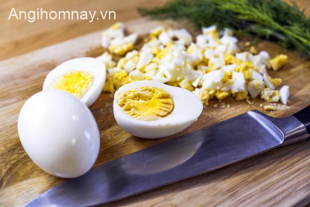 Trứng là nguồn cung cấp vitamin D ngẫu nhiên duy nhất trong suốt nhiều thế kỷ.